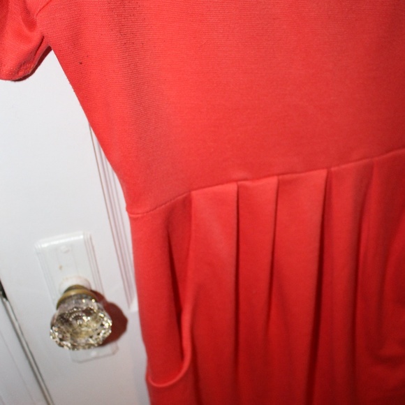 3/$20 - Salmon T-Shirt Dress - Picture 5 of 8